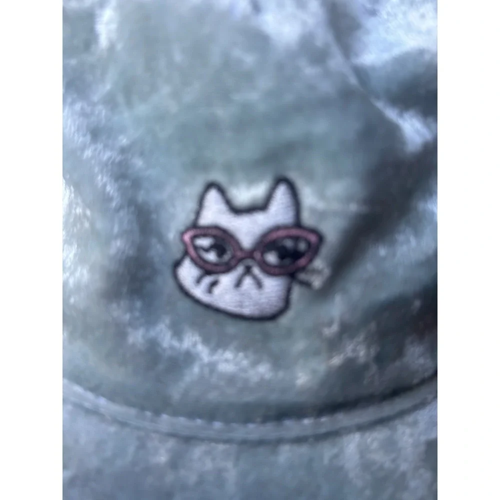 Women's Mint Green Velvet Hat With A Cat Wearing Pink Glasses Adjustable Clean - Picture 5 of 5